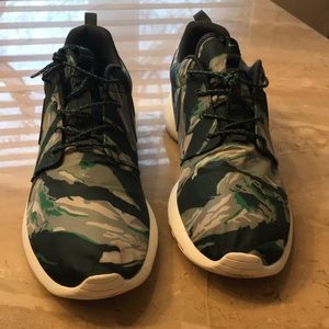 Nike Rosherun GPX Camo